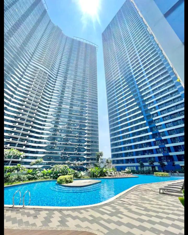 Marivic'S Place At Air Residences Makati Manila Exterior photo
